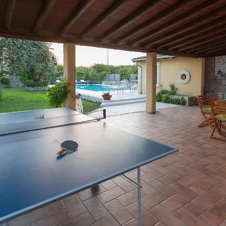 Villa Il Giardino Dei Limoni 8, Emma *