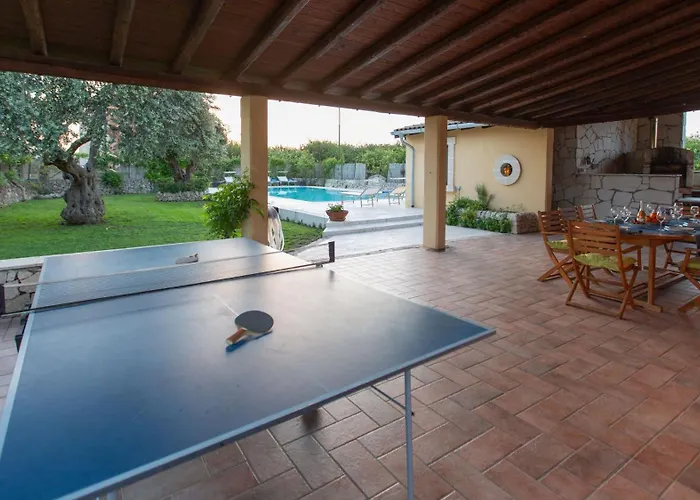 Villa Il Giardino Dei Limoni 8, Emma *