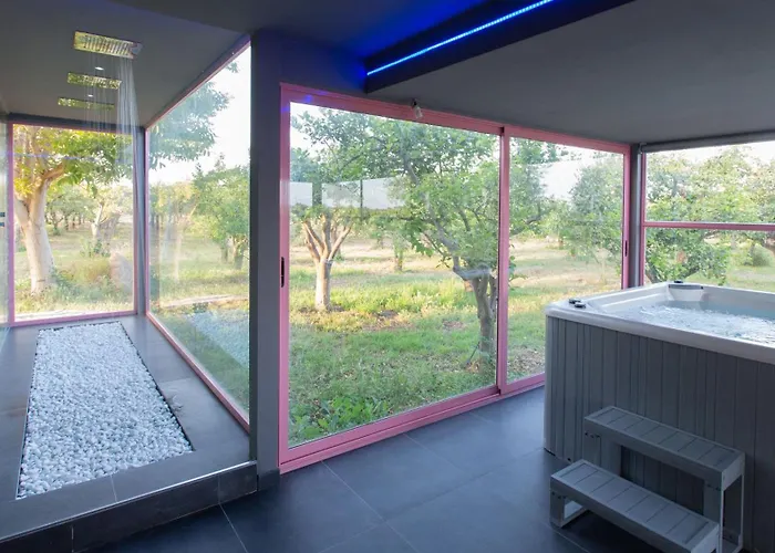 Il Giardino Dei Limoni 8, Emma