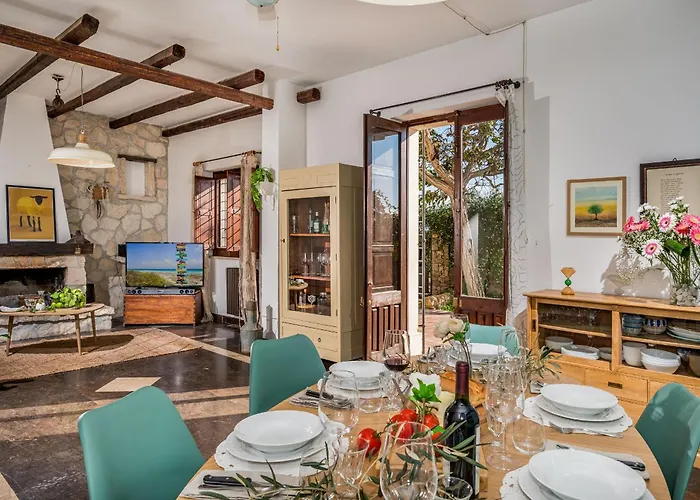 Villa Il Giardino Dei Limoni 8, Emma *